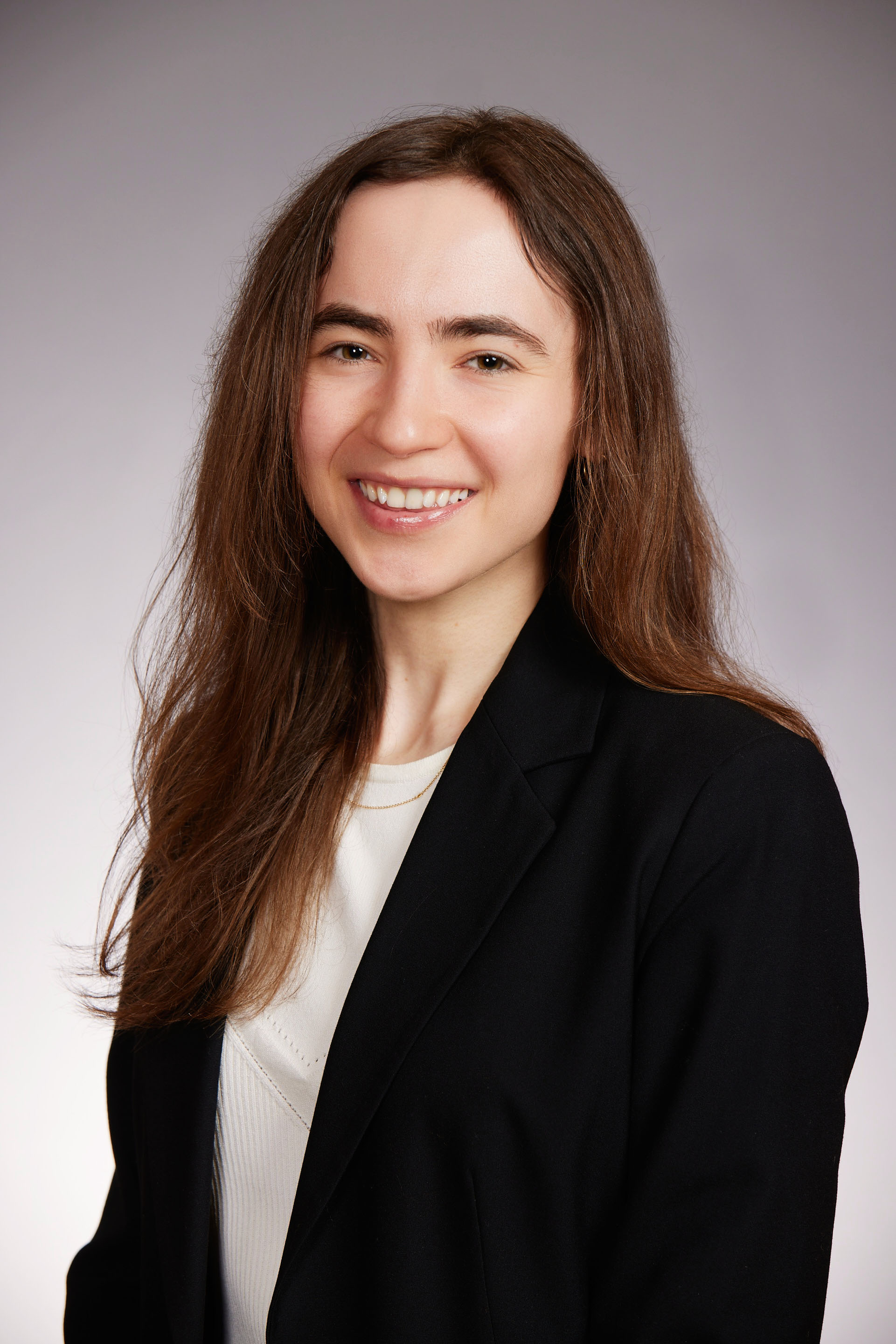 Elizabeth Hilt, MD - Headshot